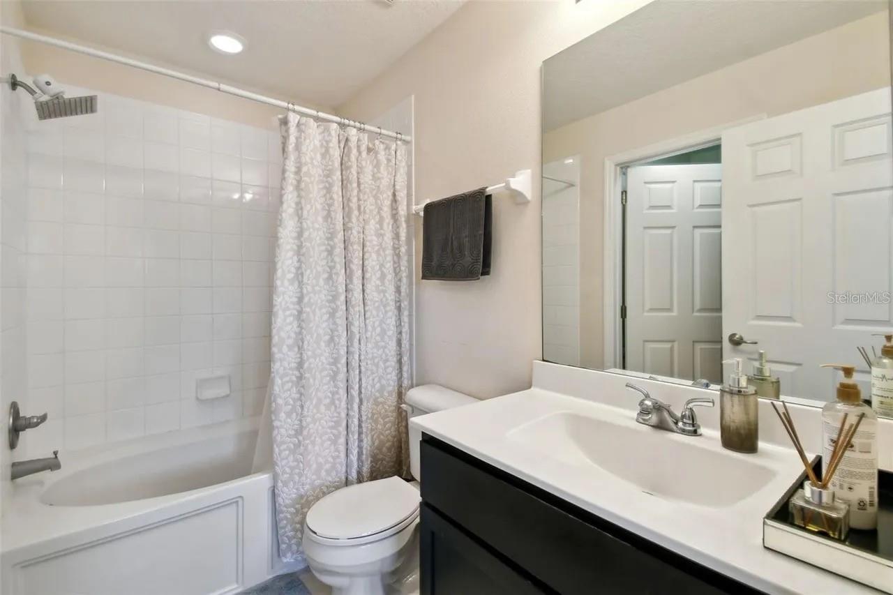 Image 13 of 29 For 14090 Avenue Of The Groves