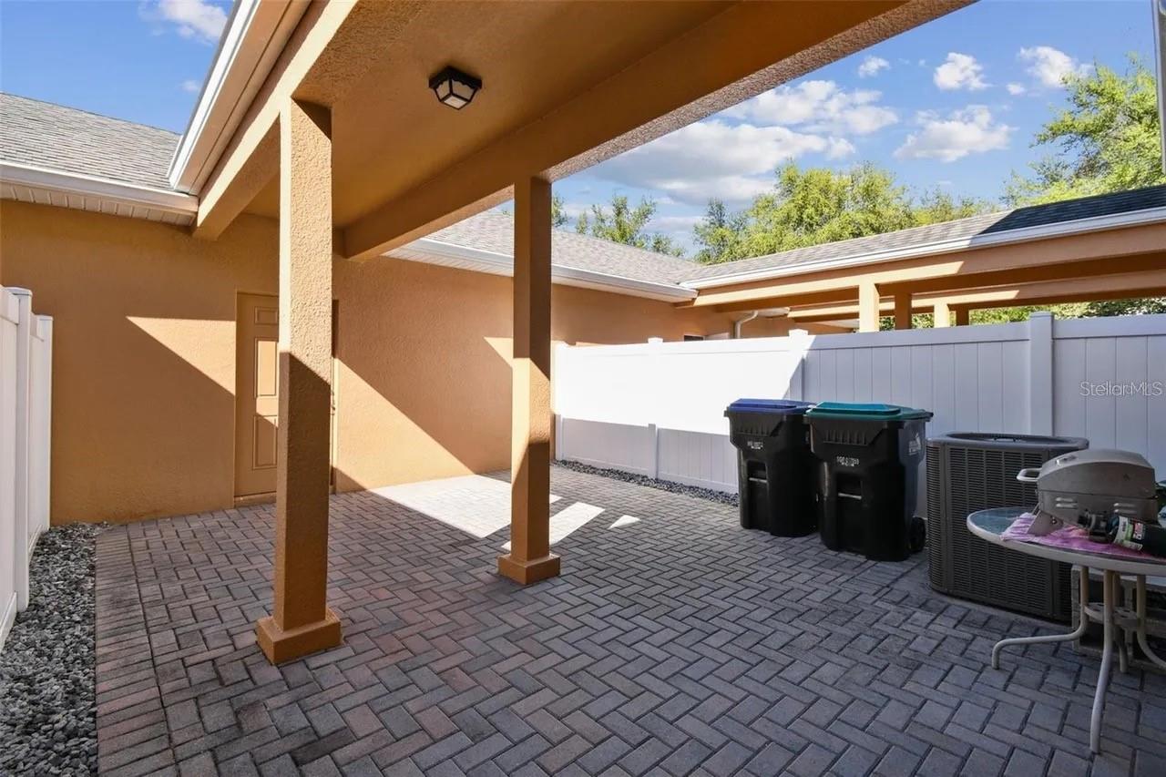 Image 17 of 29 For 14090 Avenue Of The Groves