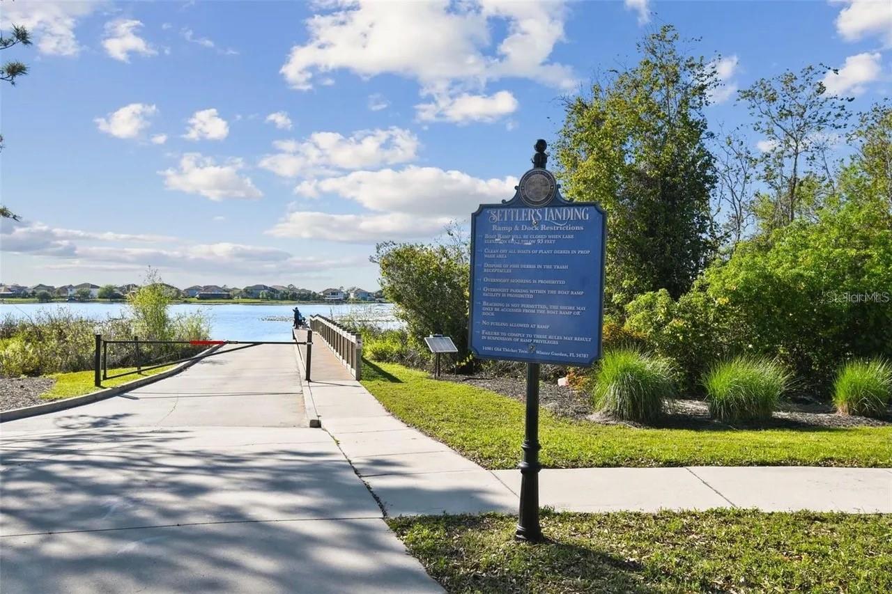 Image 28 of 29 For 14090 Avenue Of The Groves