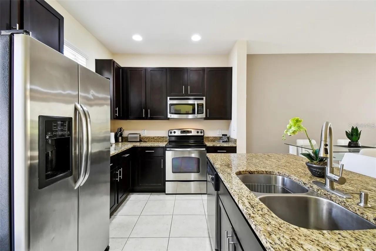 Image 7 of 29 For 14090 Avenue Of The Groves