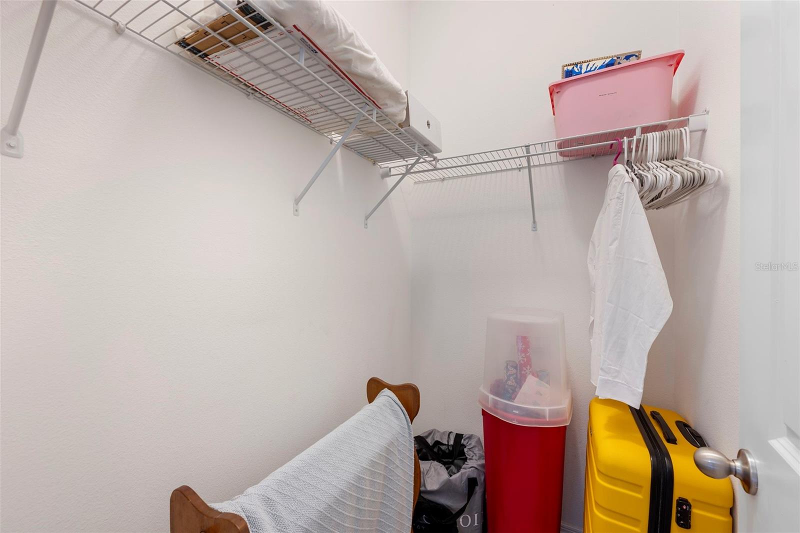 Image 18 of 42 For 977 Lancelot Drive