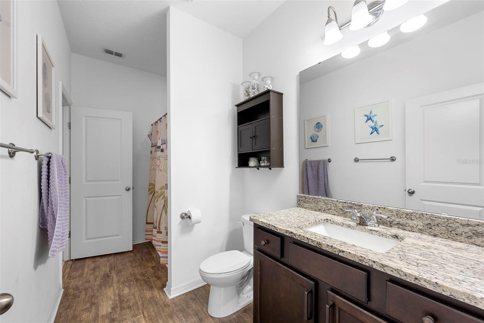 Image 20 of 42 For 977 Lancelot Drive