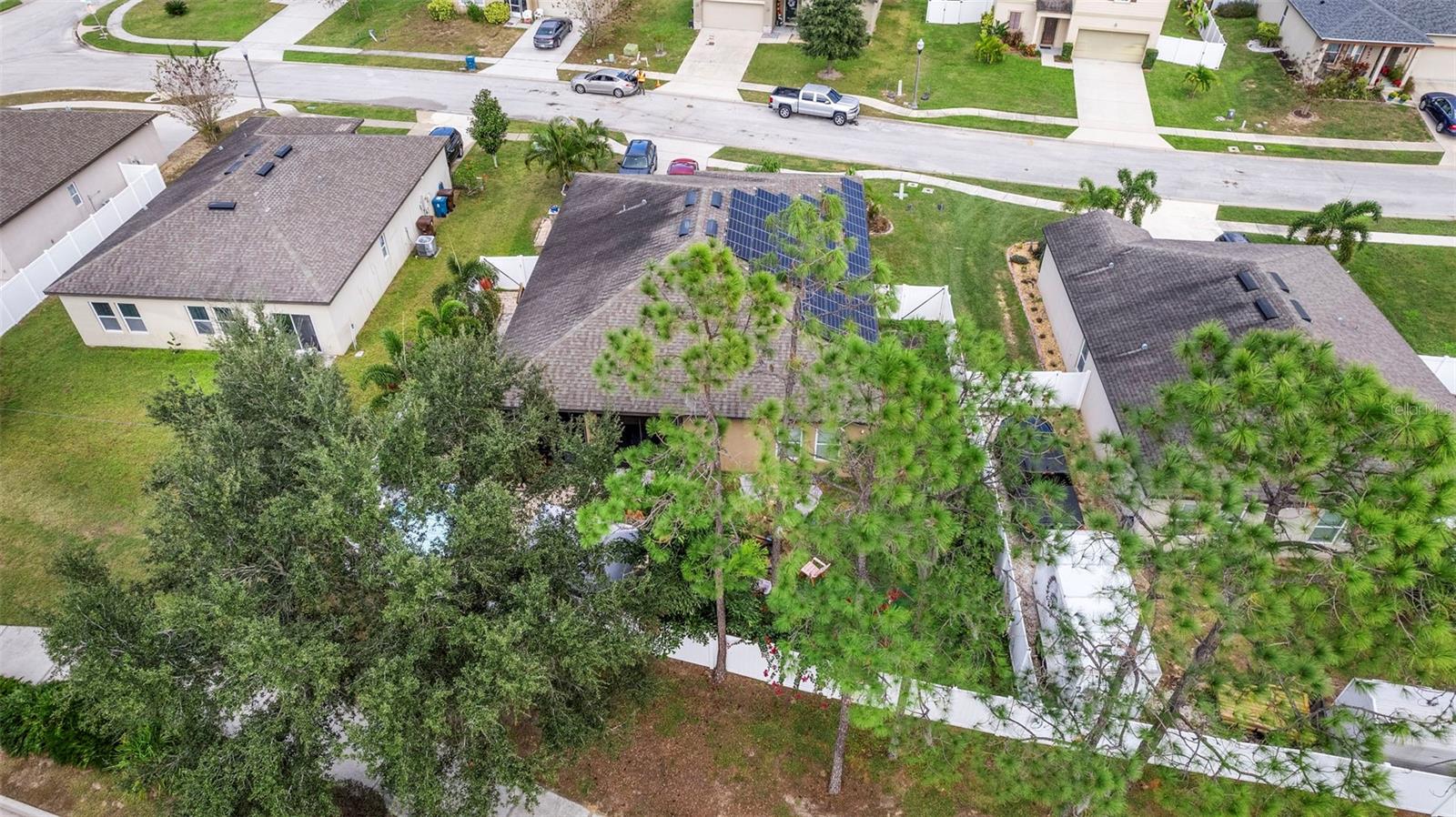 Image 35 of 42 For 977 Lancelot Drive