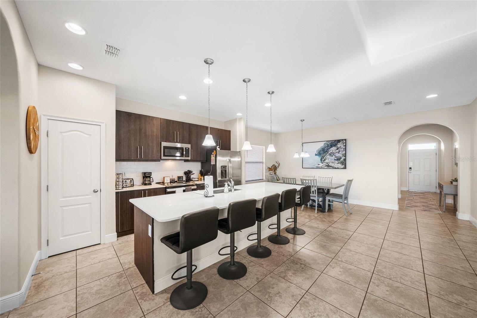 Image 4 of 33 For 199 Macaulay S Cove