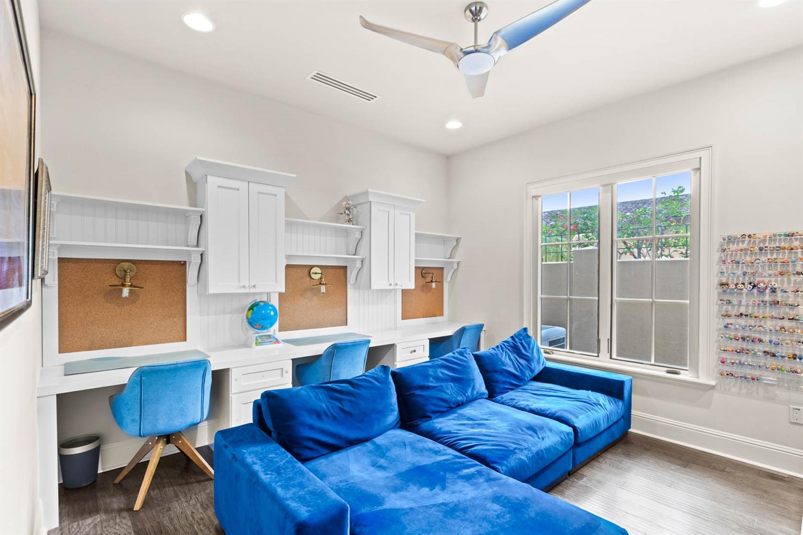 Image 20 of 39 For 9743 Lounsberry Circle