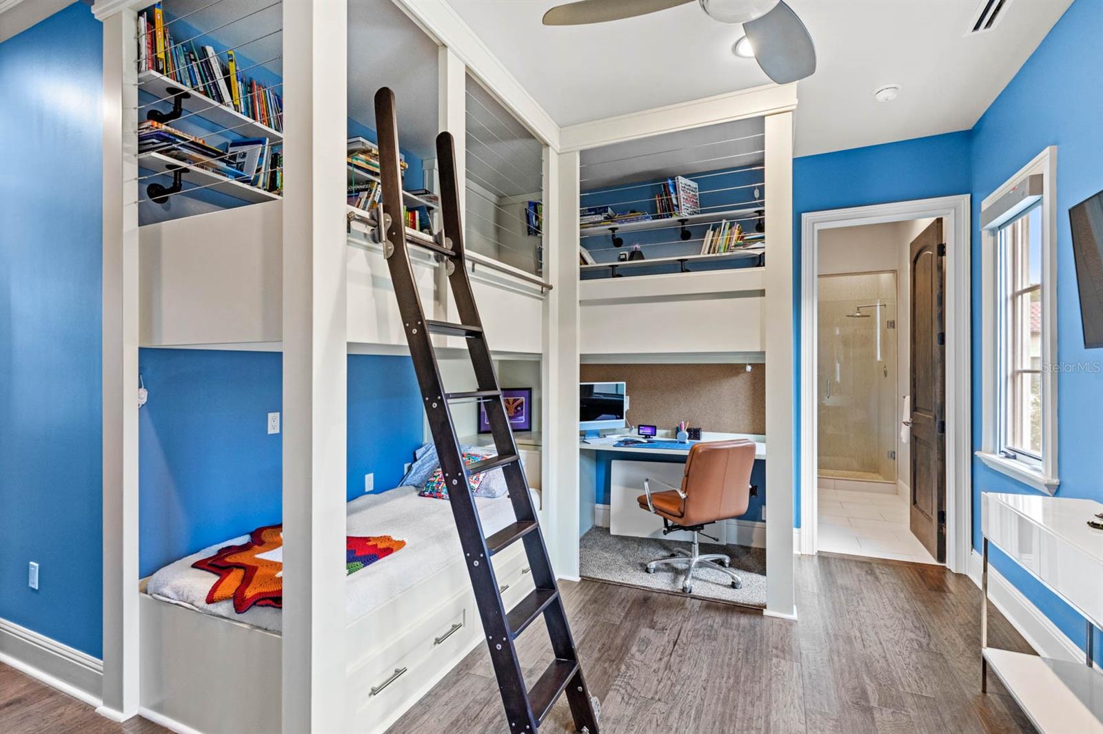 Image 34 of 39 For 9743 Lounsberry Circle