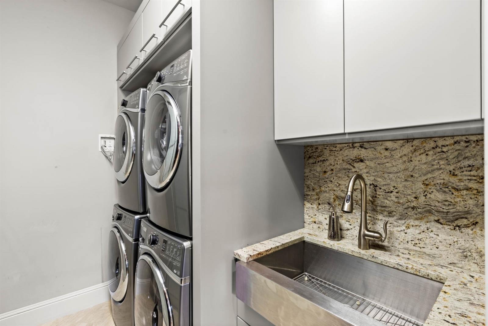 Image 36 of 39 For 9743 Lounsberry Circle