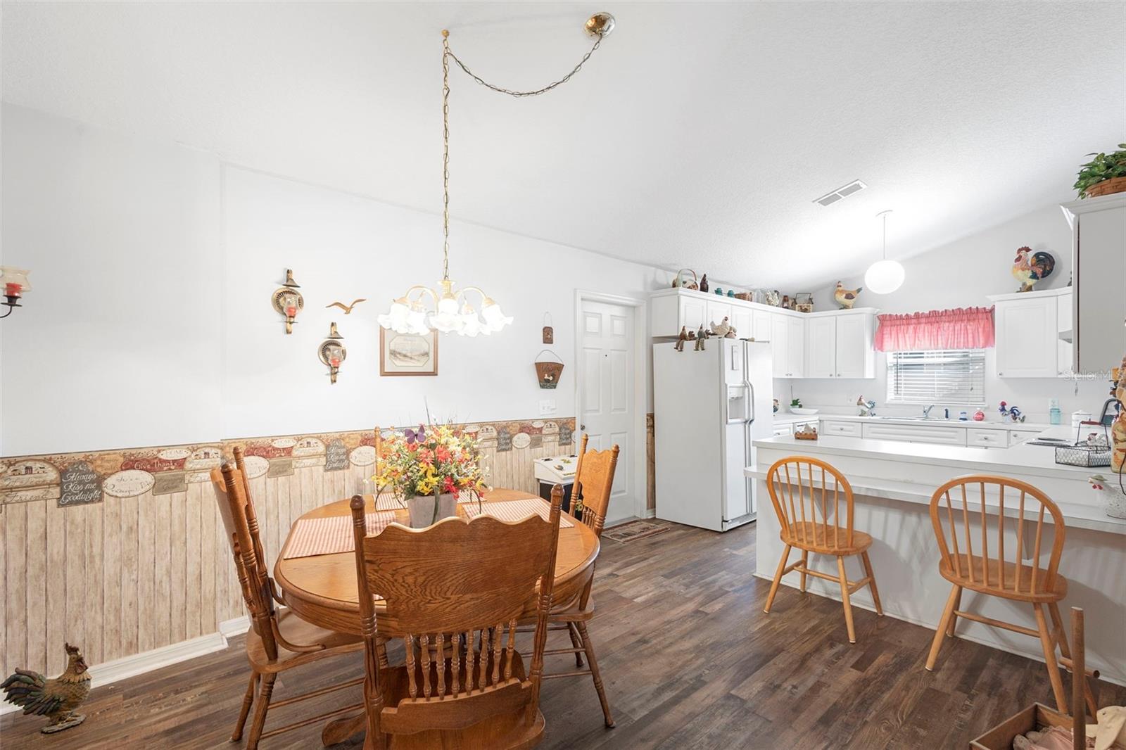 Image 10 of 48 For 10320 Bumblebee Lane