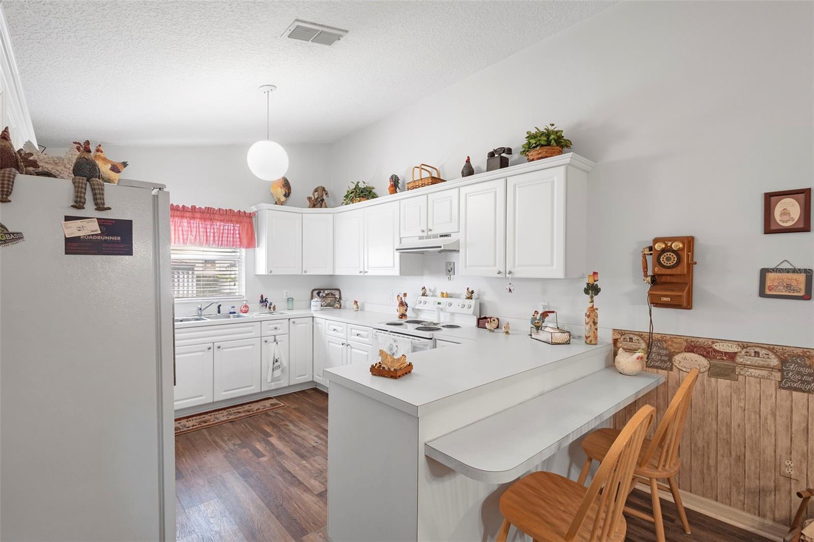 Image 12 of 48 For 10320 Bumblebee Lane