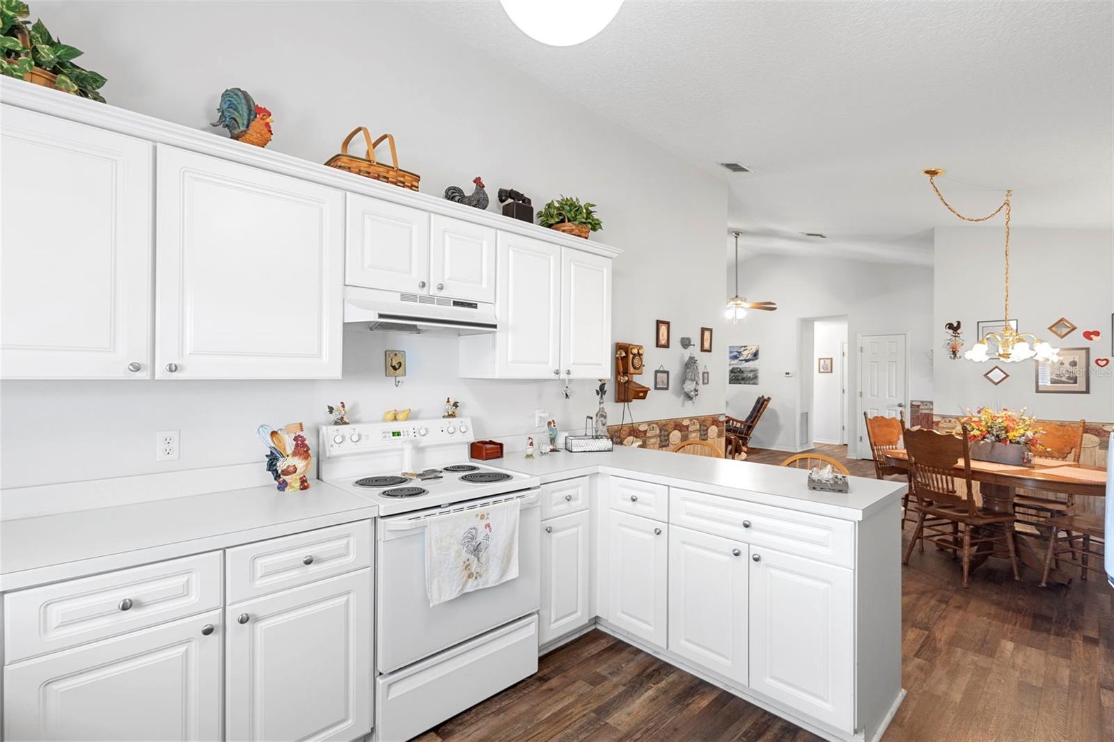 Image 14 of 48 For 10320 Bumblebee Lane