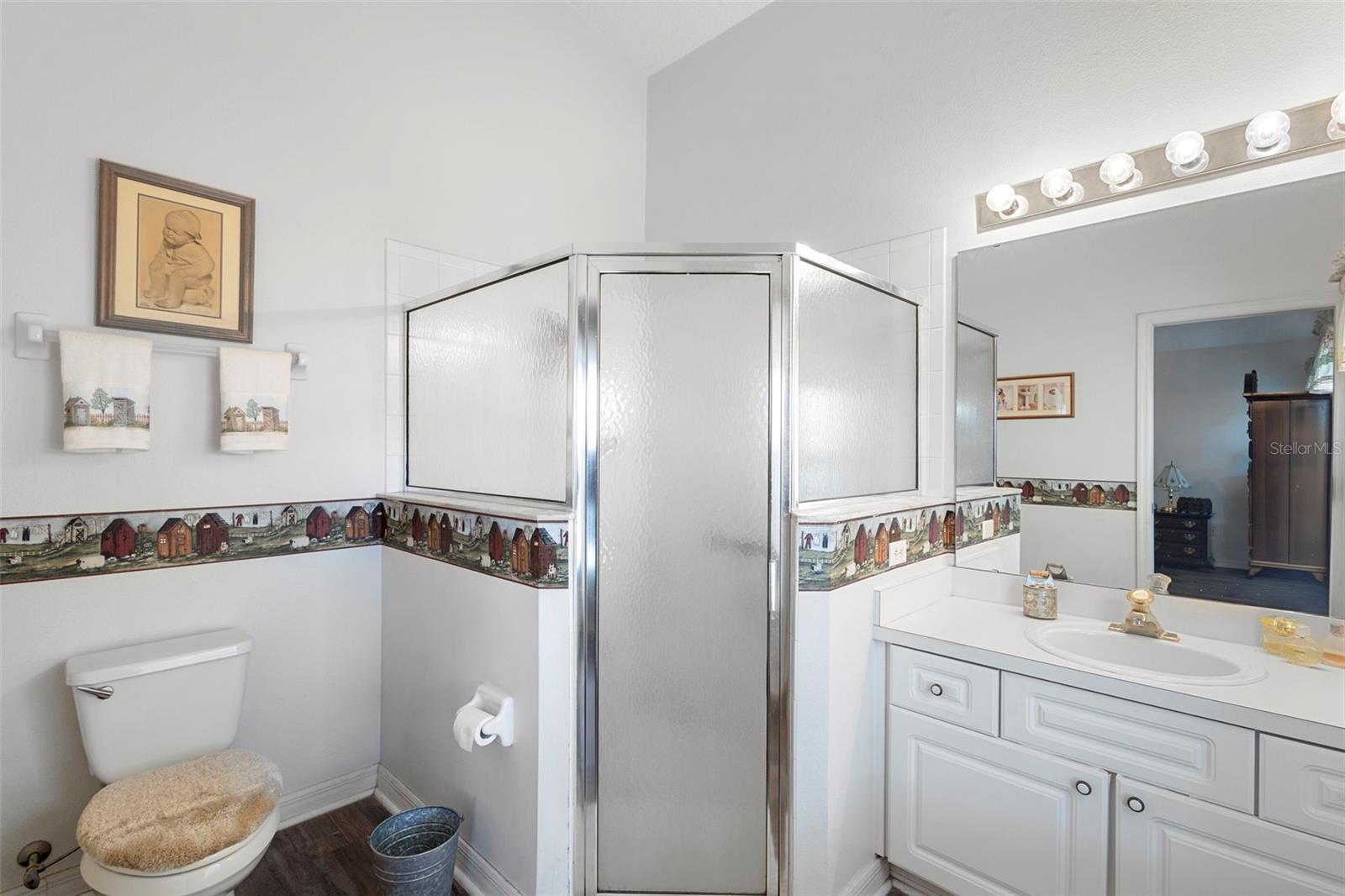 Image 18 of 48 For 10320 Bumblebee Lane