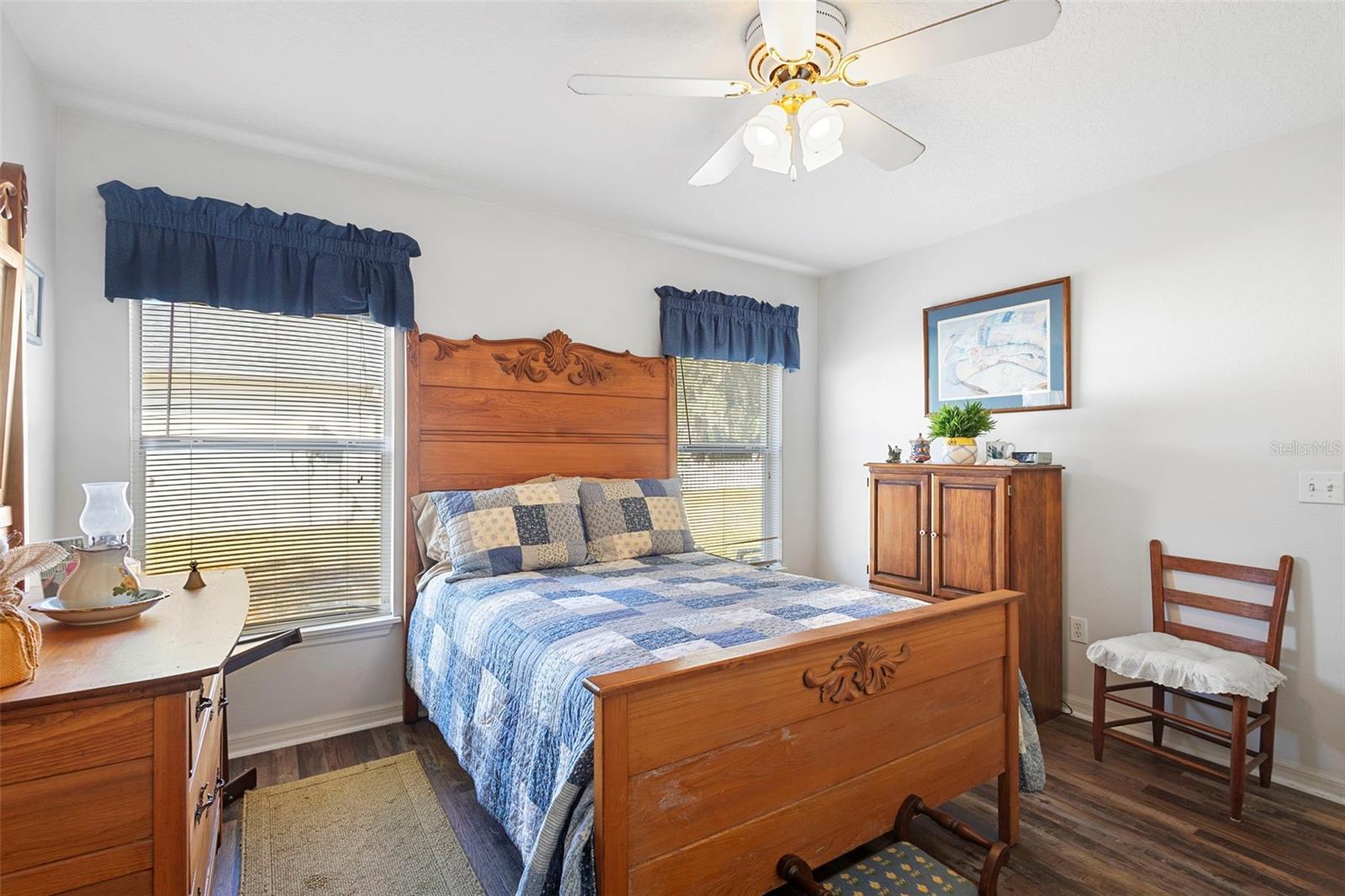 Image 21 of 48 For 10320 Bumblebee Lane