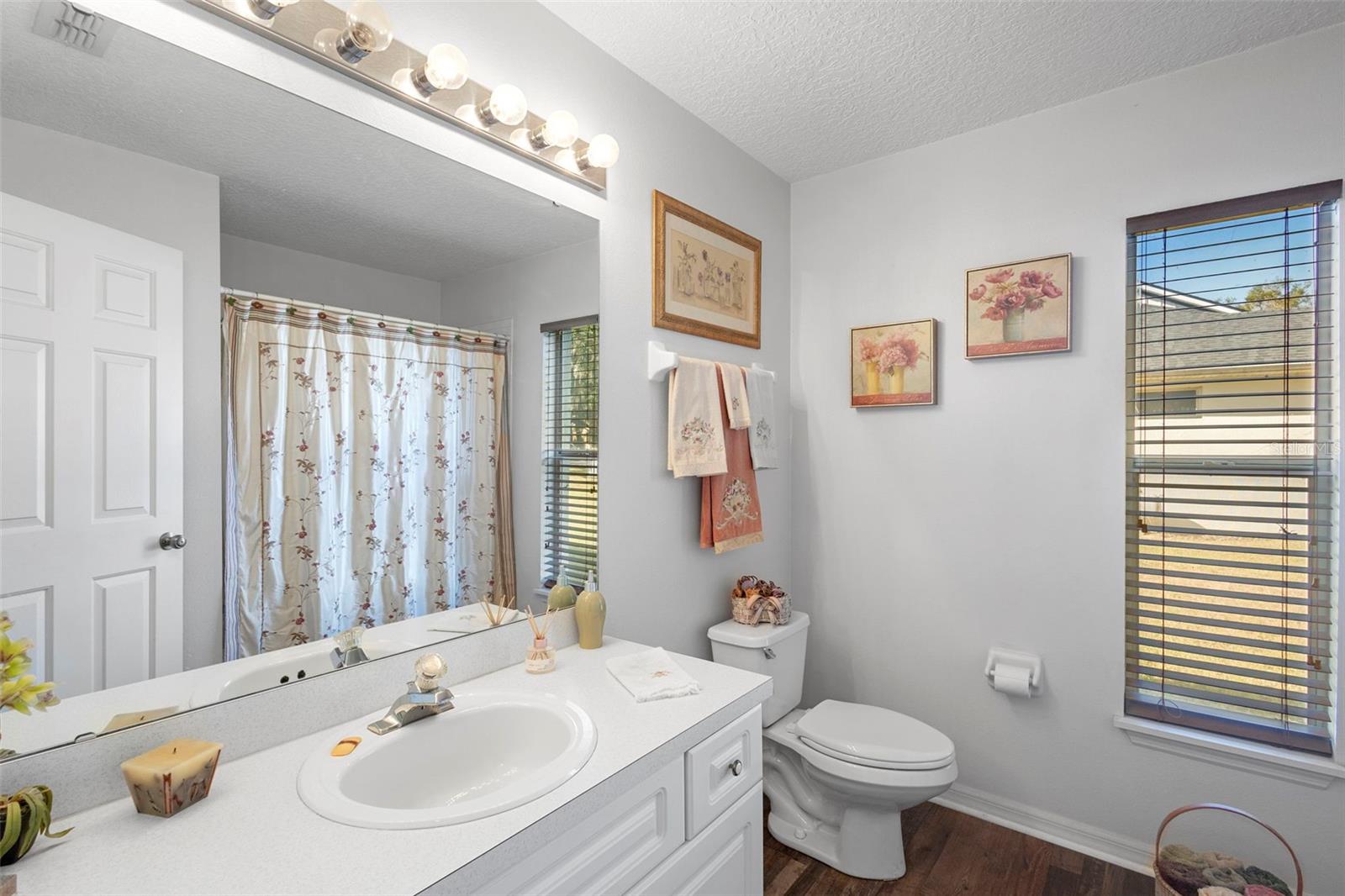 Image 22 of 48 For 10320 Bumblebee Lane