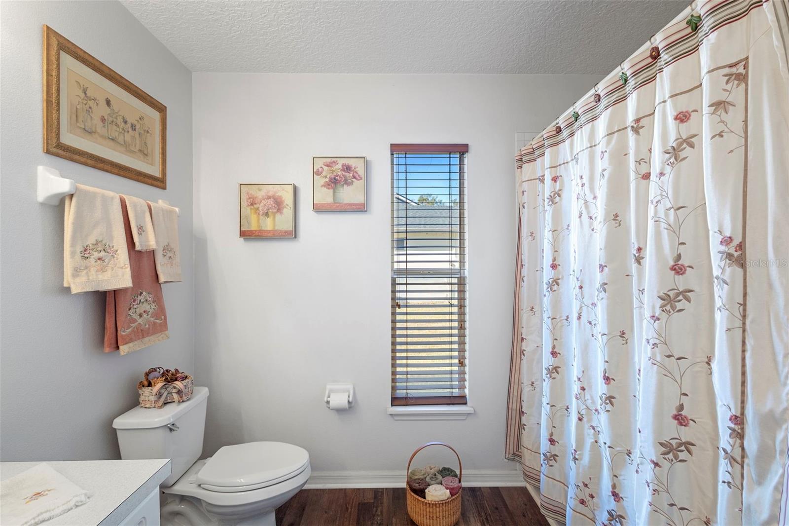 Image 23 of 48 For 10320 Bumblebee Lane