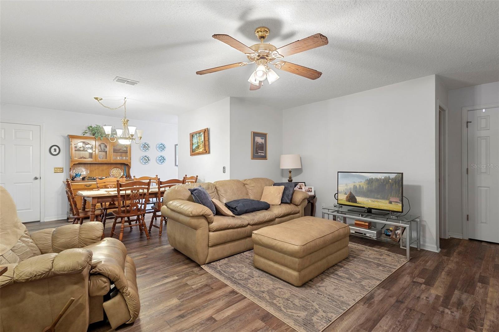 Image 29 of 48 For 10320 Bumblebee Lane