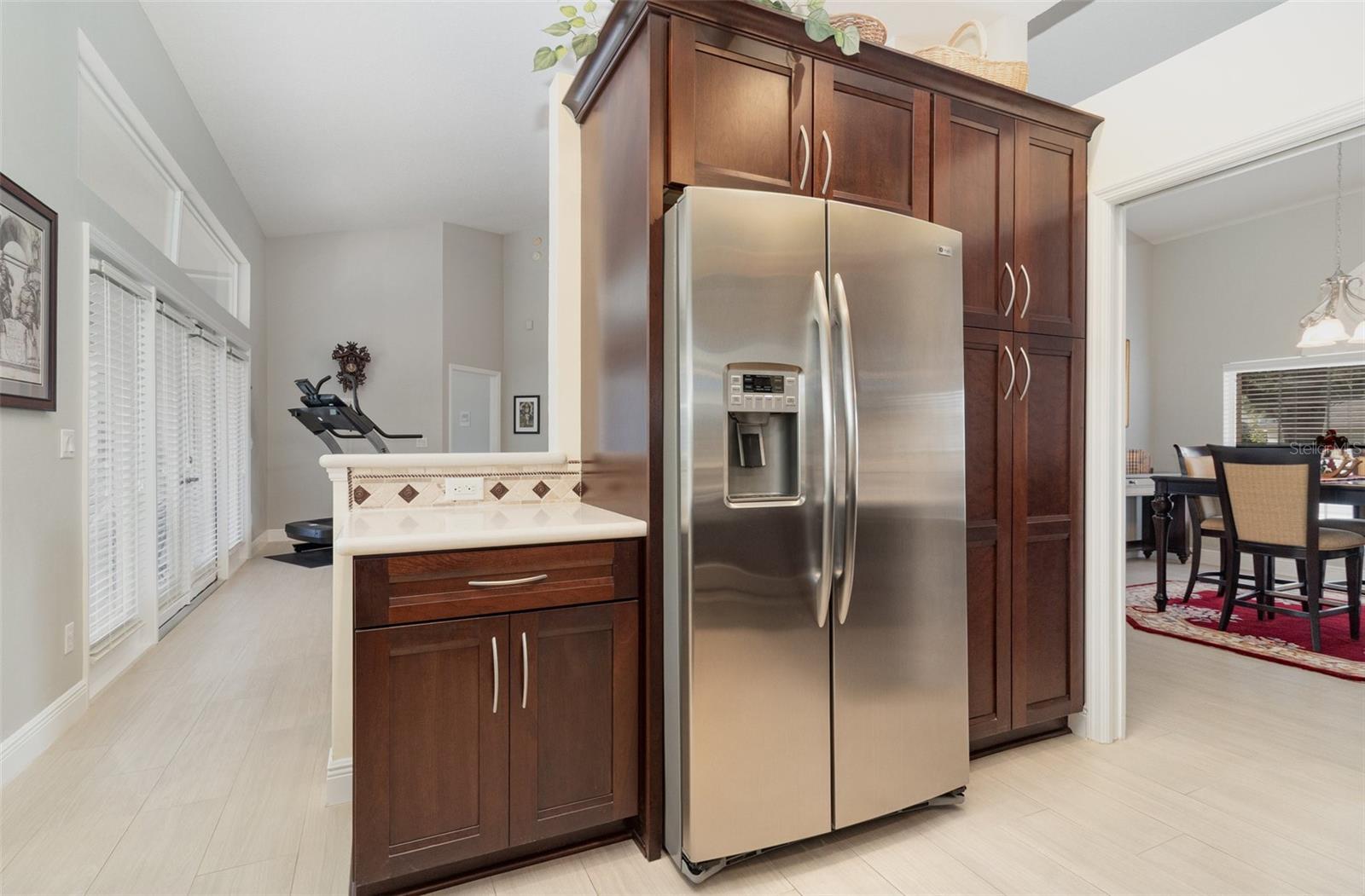 Image 16 of 46 For 7628 Apple Tree Circle