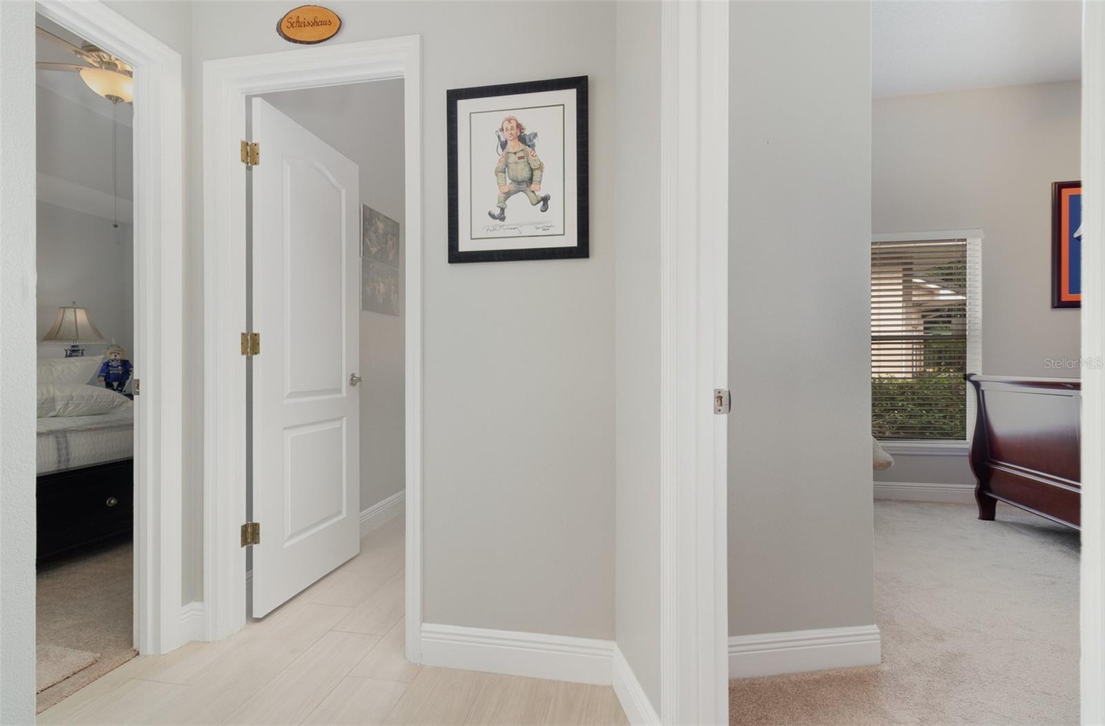 Image 28 of 46 For 7628 Apple Tree Circle