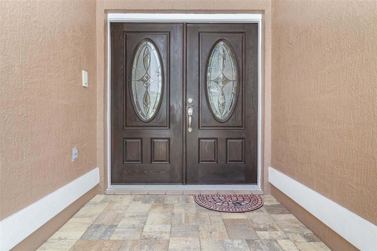 Image 6 of 46 For 7628 Apple Tree Circle