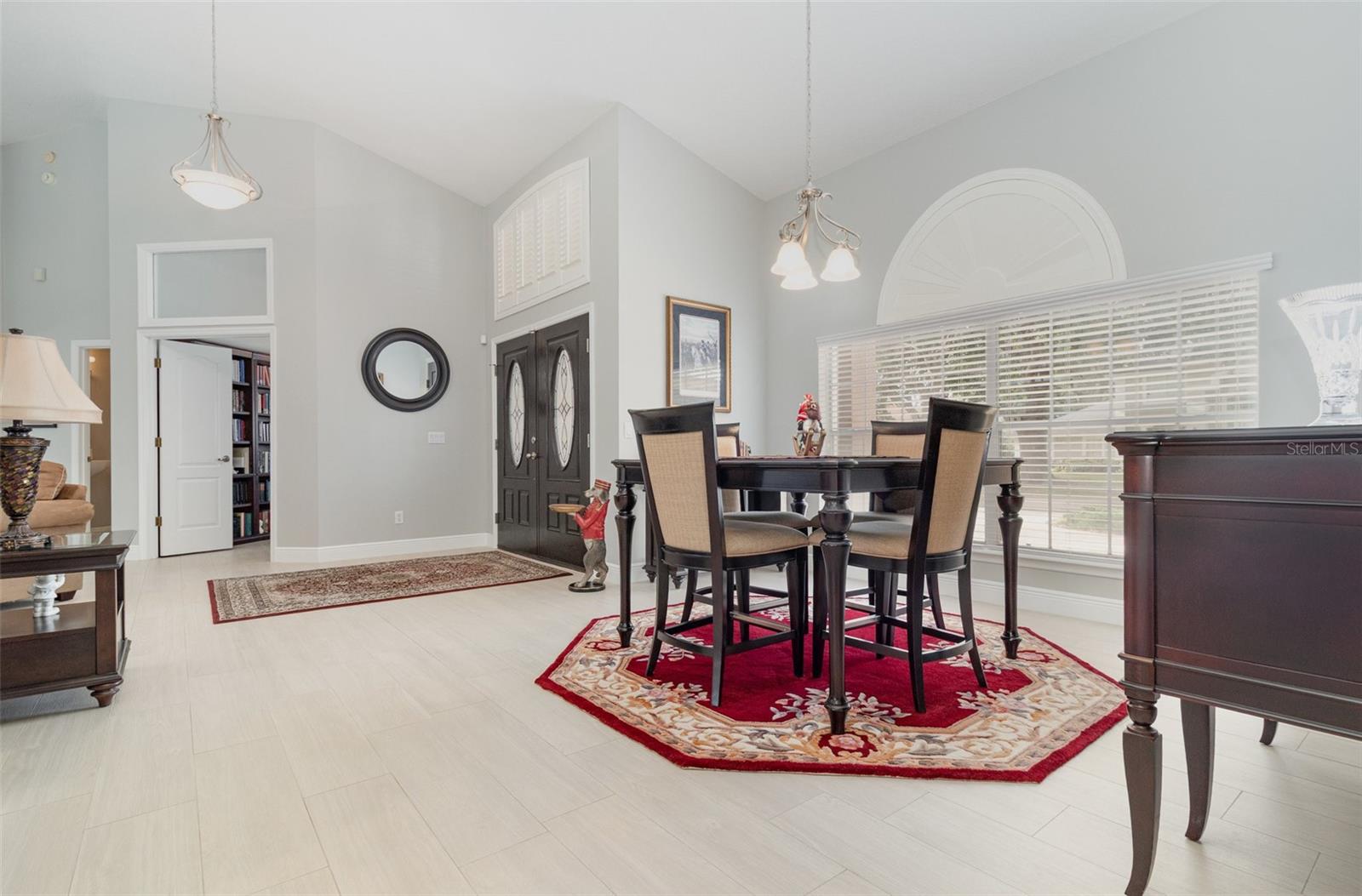 Image 9 of 46 For 7628 Apple Tree Circle