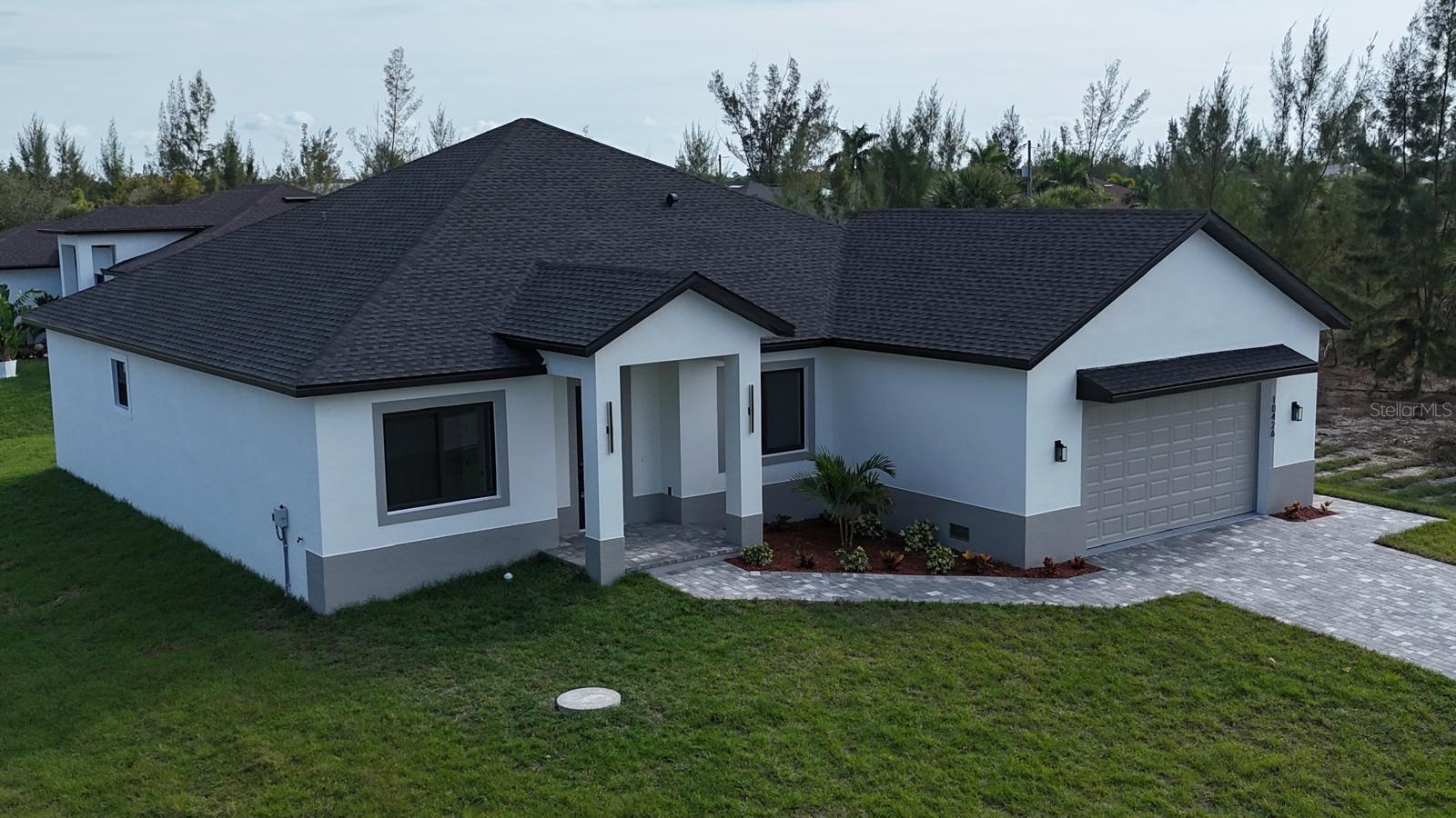 Image 14 of 53 For 10426 Live Oak Road