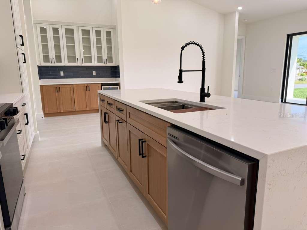 Image 25 of 53 For 10426 Live Oak Road