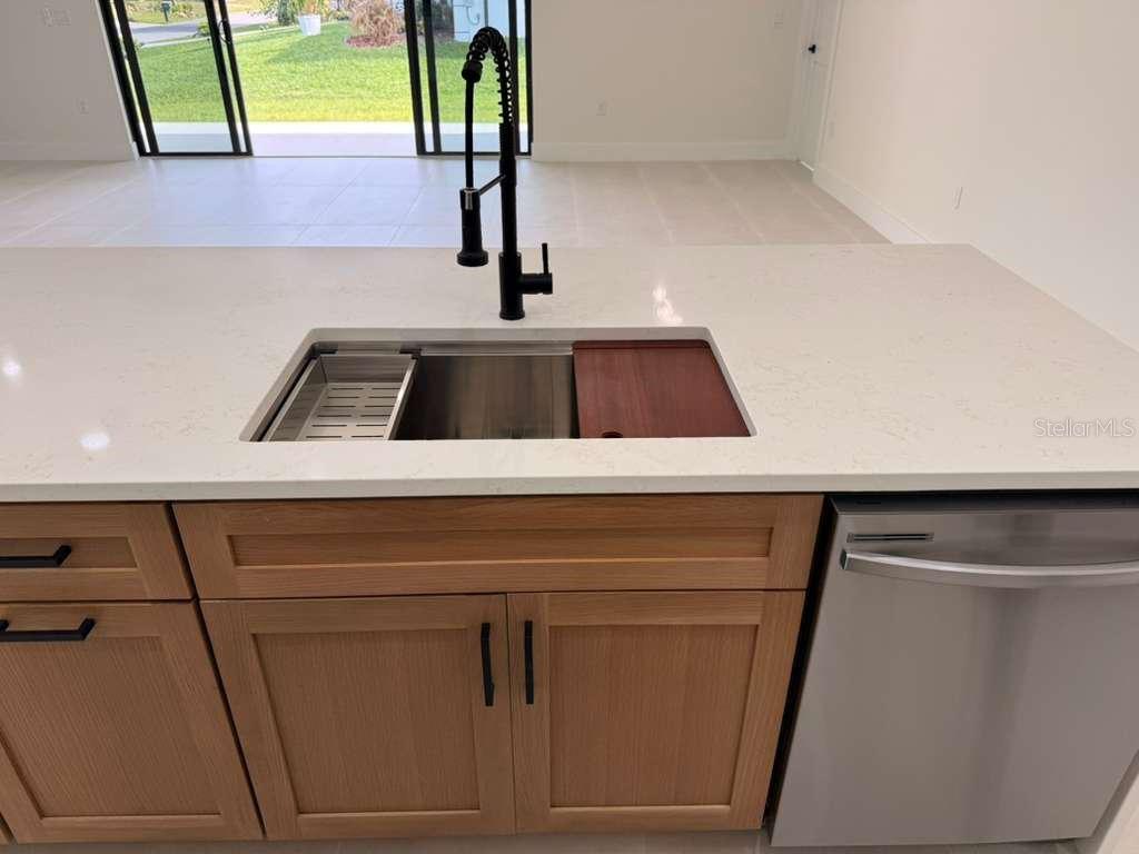 Image 26 of 53 For 10426 Live Oak Road