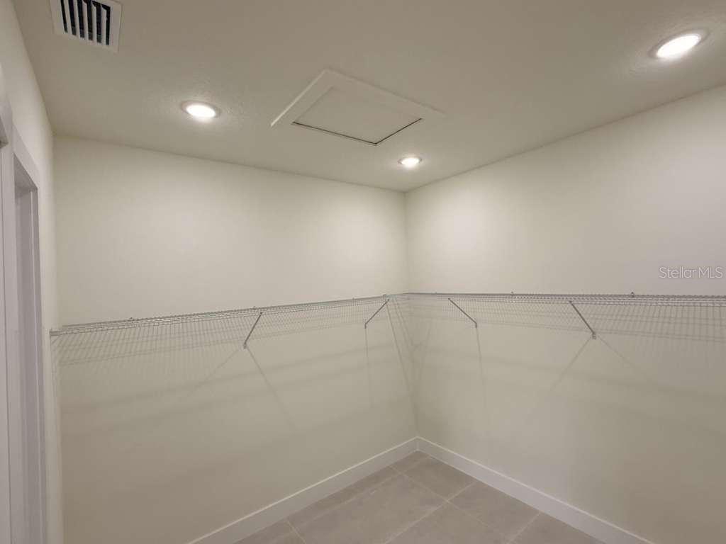 Image 44 of 53 For 10426 Live Oak Road