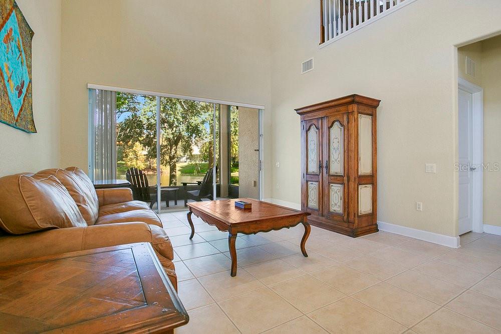 Image 4 of 38 For 6202 Miramonte Drive 101