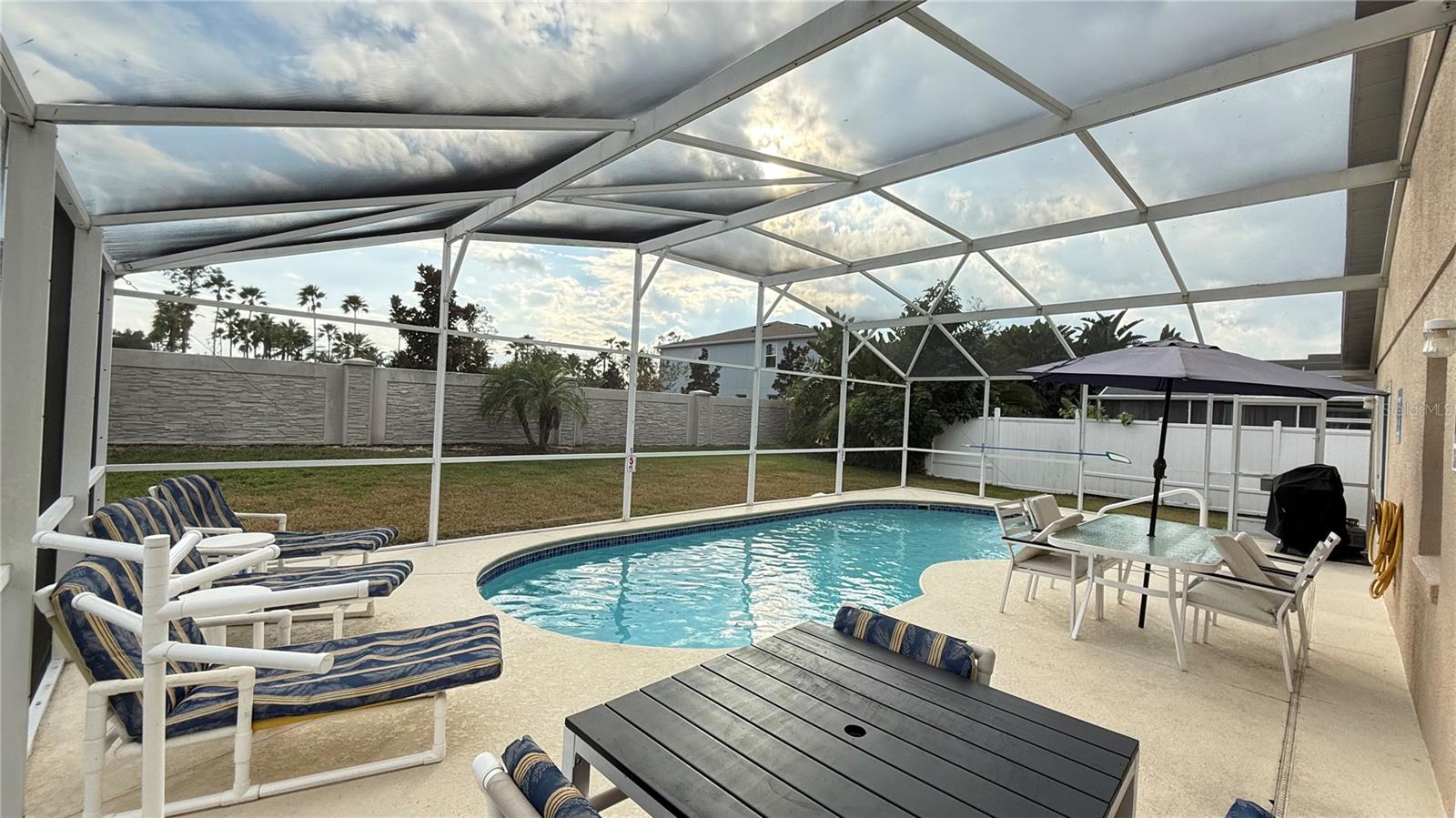 Image 17 of 54 For 7979 Magnolia Bend Court