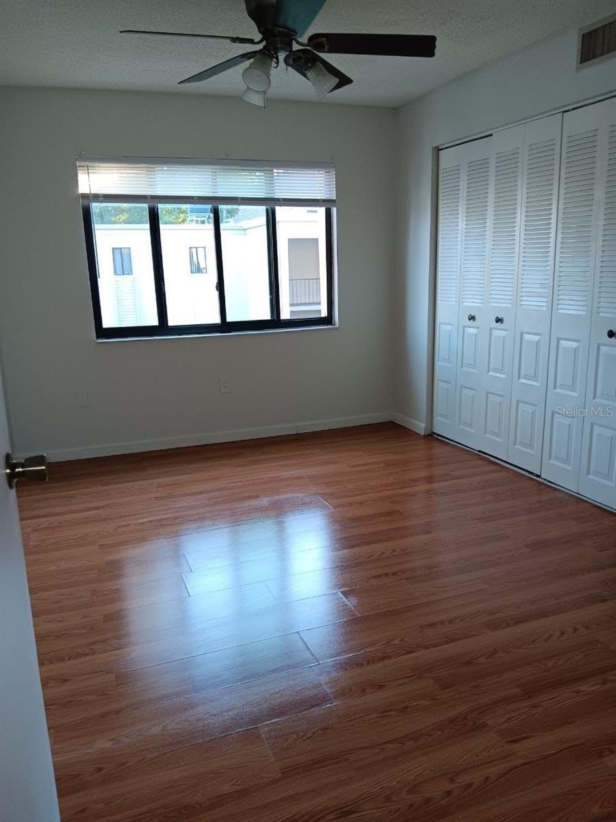 Image 8 of 13 For 3298 S Semoran  25