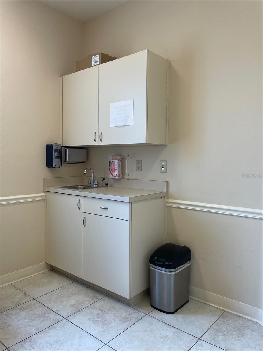 Image 4 of 8 For 955 Town Center Drive 200