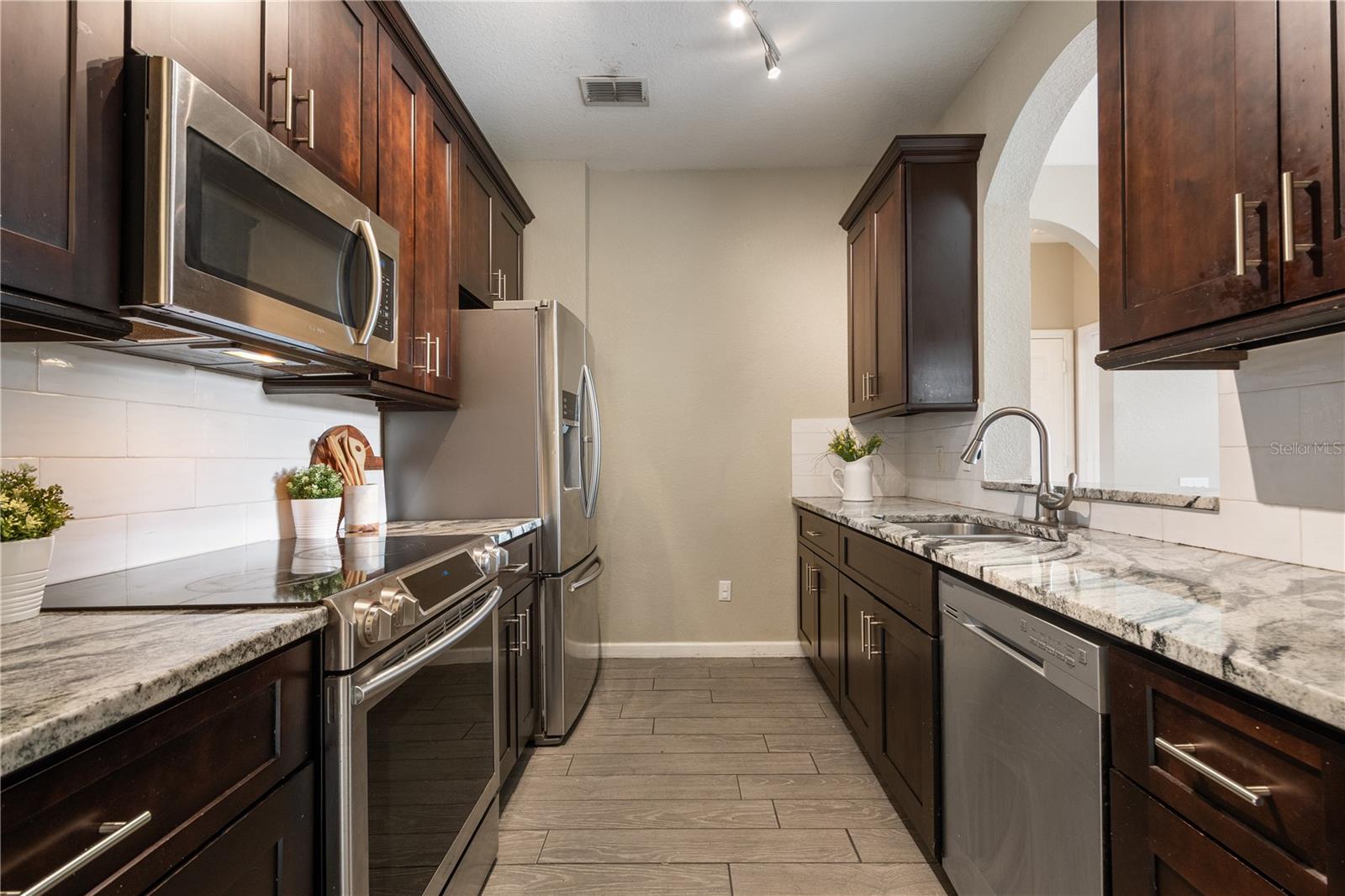 Image 9 of 44 For 6466 Cava Alta Drive 207