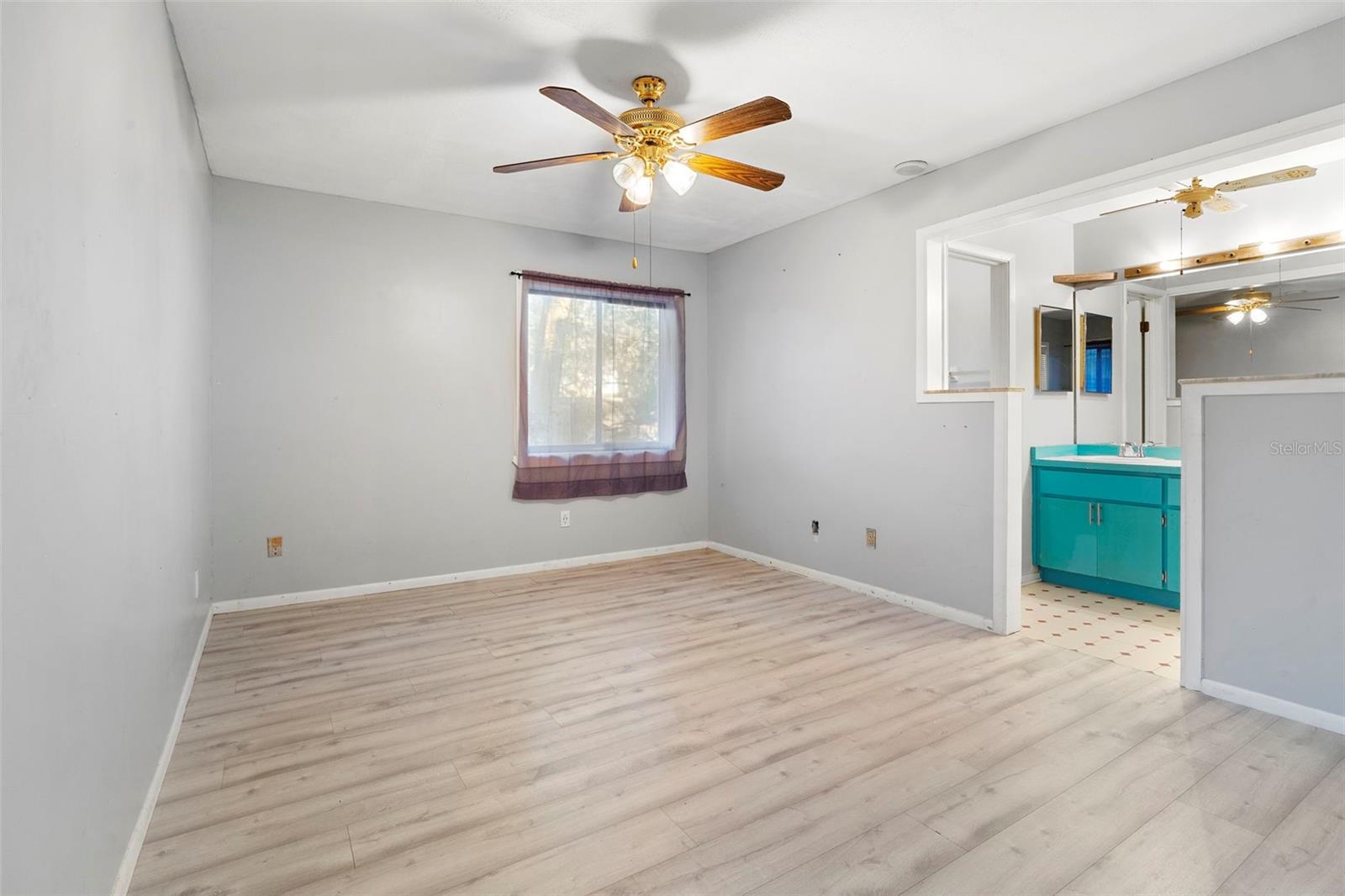 Image 11 of 41 For 8315 Camphor Tree Drive