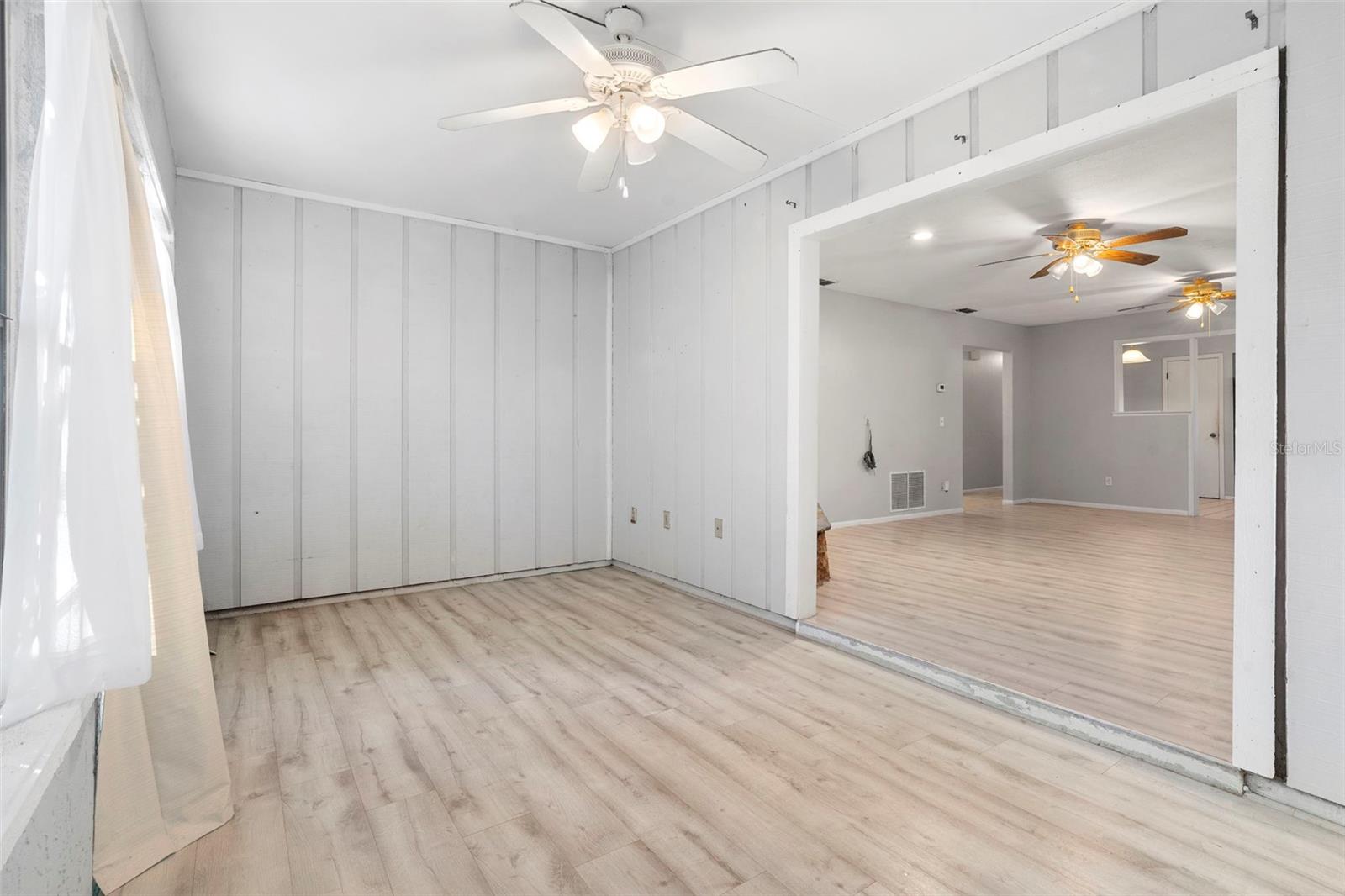 Image 16 of 41 For 8315 Camphor Tree Drive