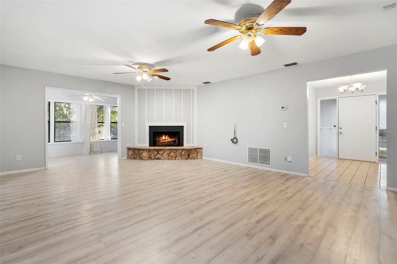 Image 5 of 41 For 8315 Camphor Tree Drive