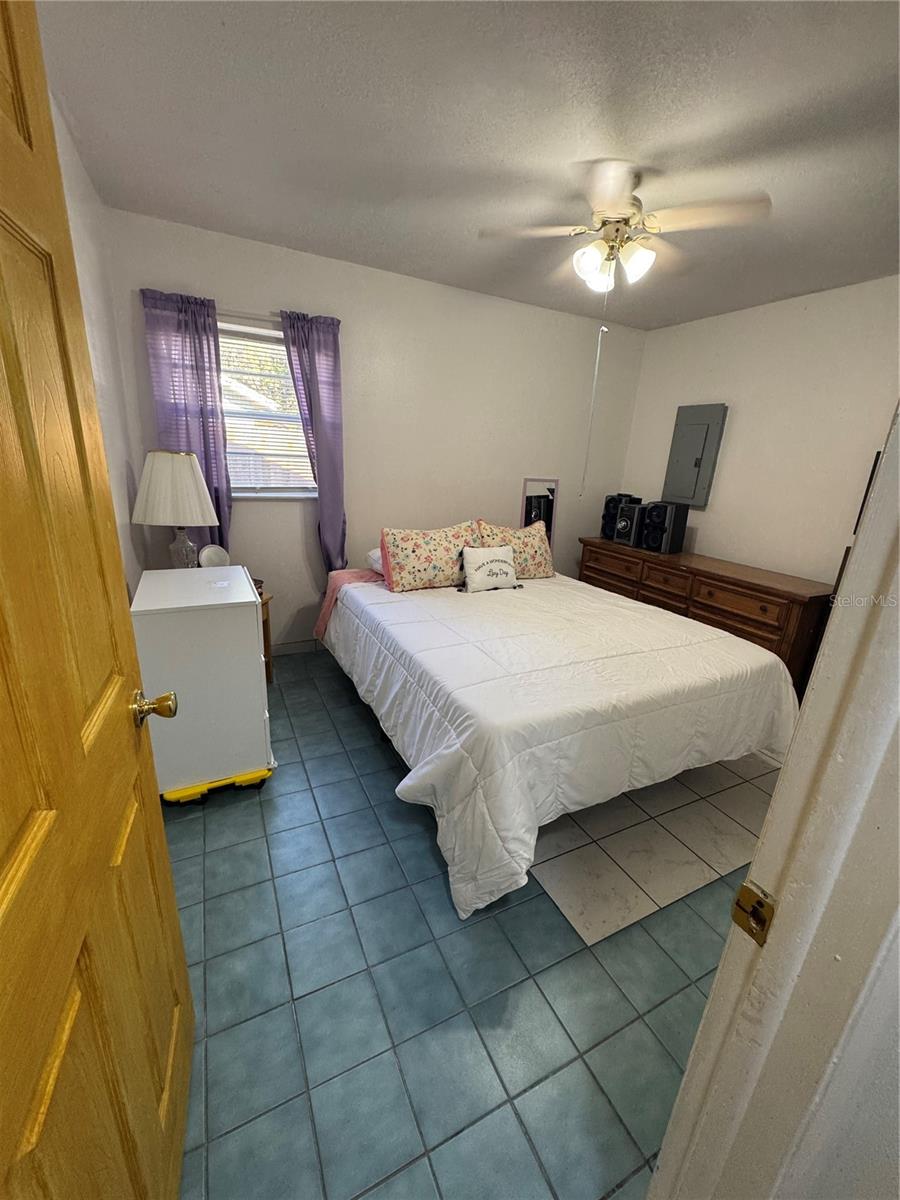 Image 10 of 26 For 2209 Mitch Ct E.