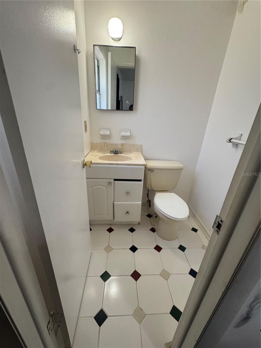 Image 11 of 26 For 2209 Mitch Ct E.