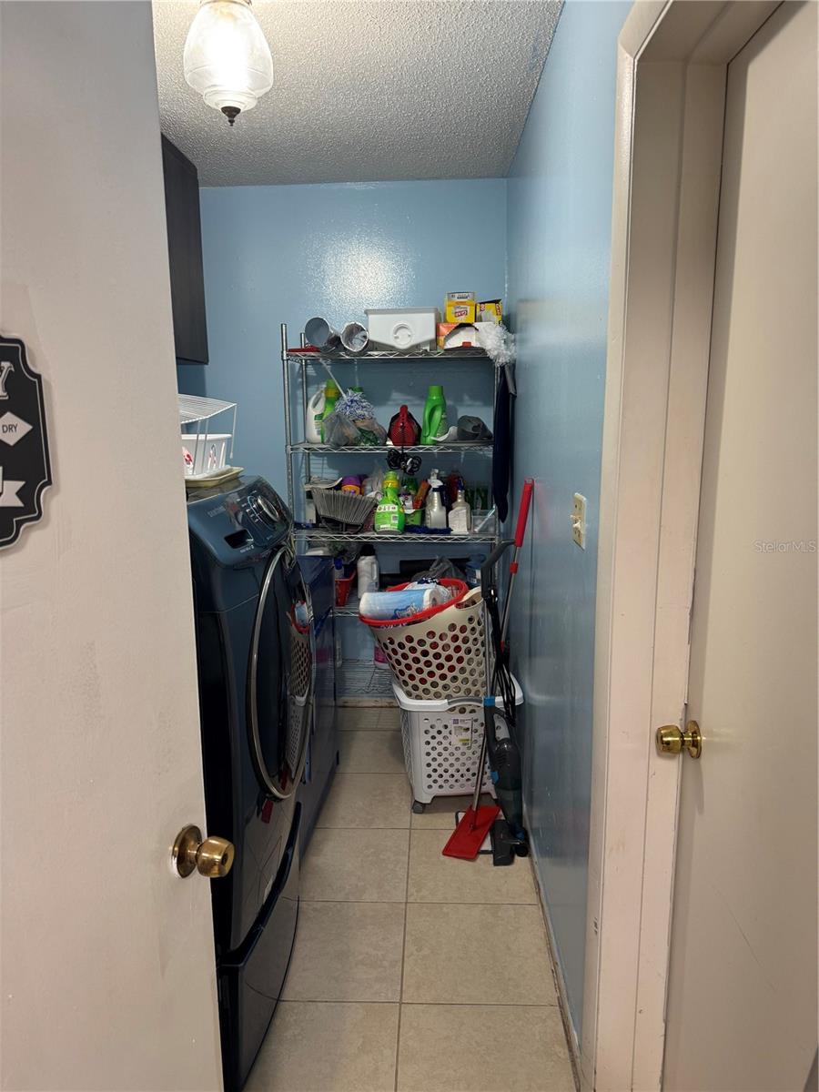 Image 14 of 26 For 2209 Mitch Ct E.