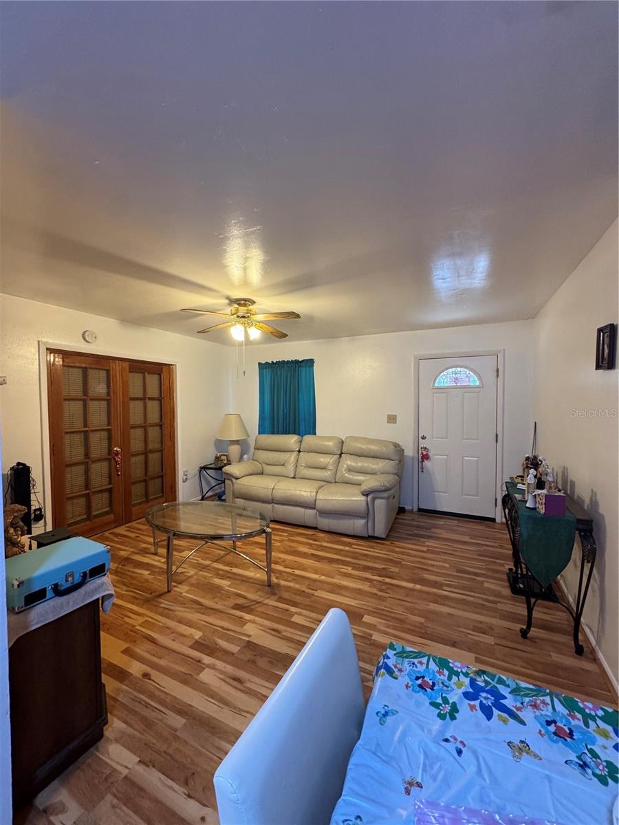 Image 18 of 26 For 2209 Mitch Ct E.