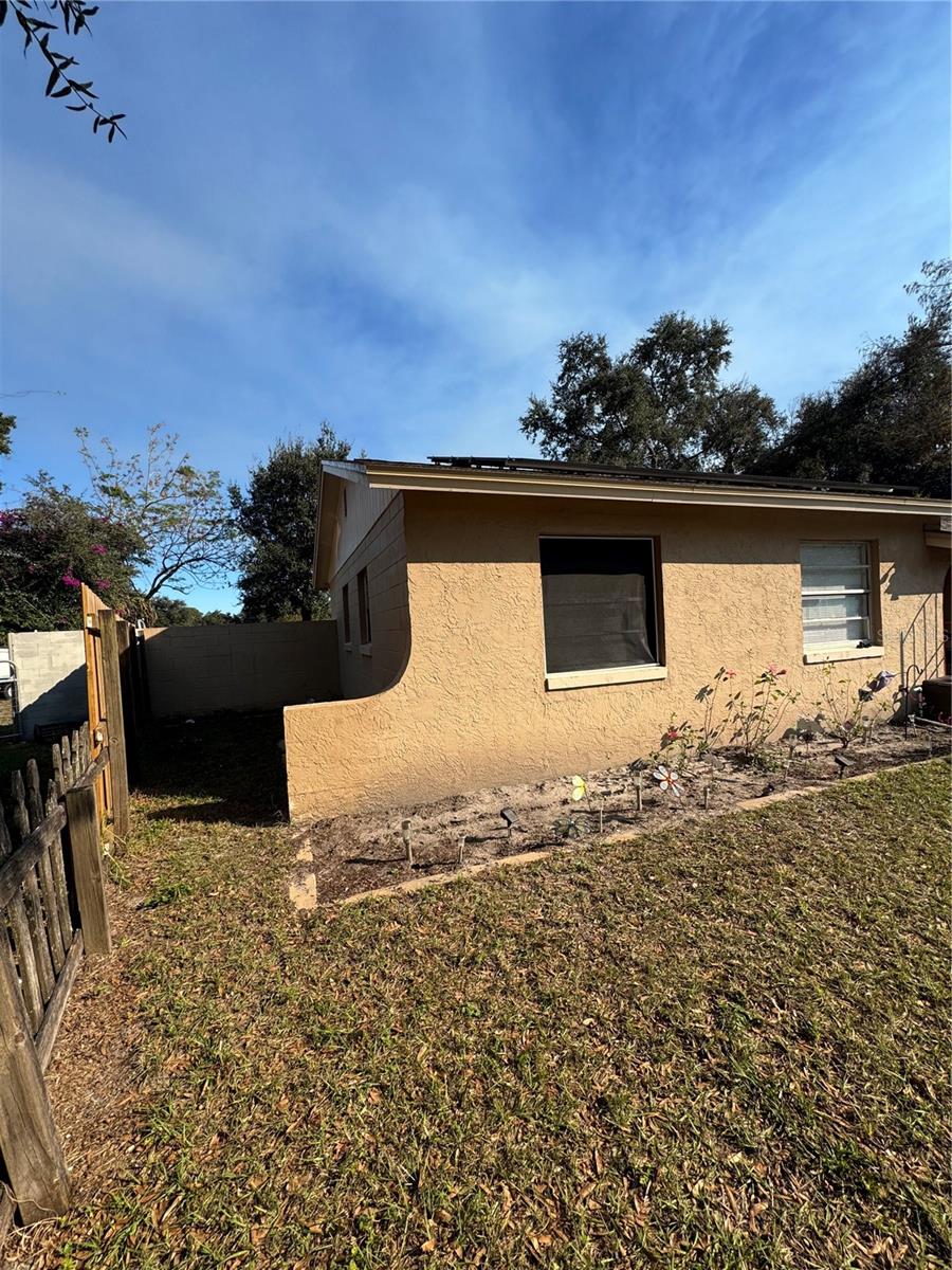 Image 25 of 26 For 2209 Mitch Ct E.