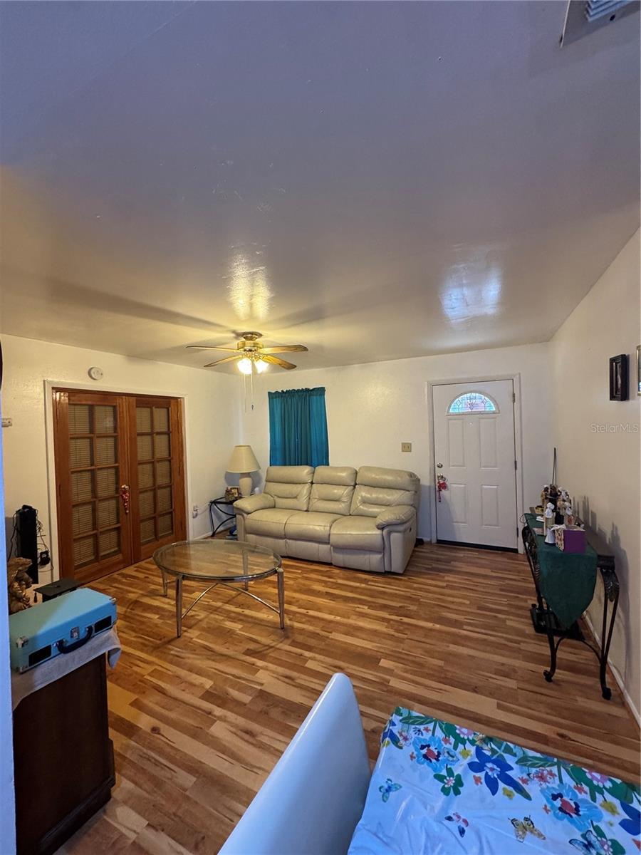 Image 7 of 26 For 2209 Mitch Ct E.