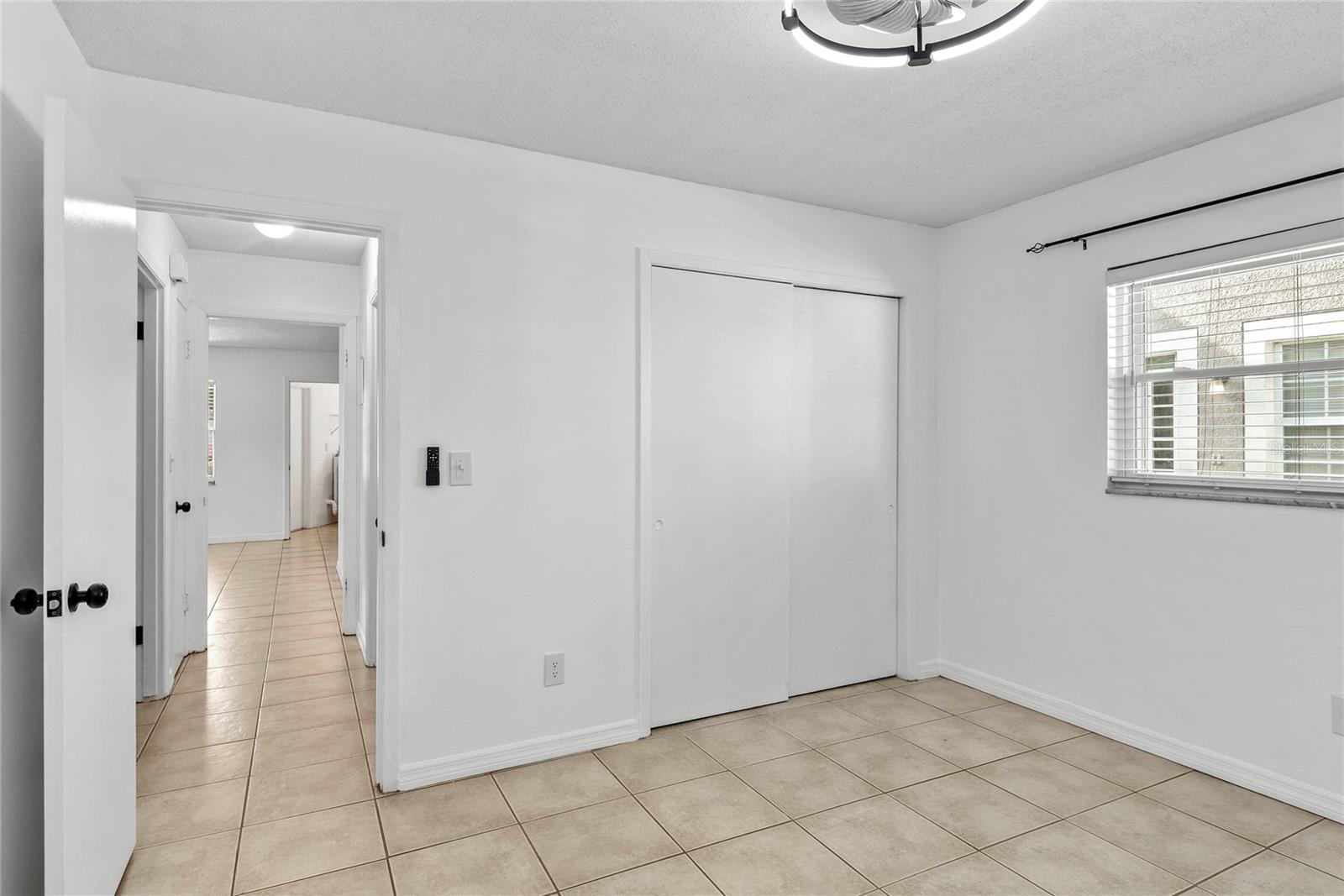 Image 16 of 18 For 2905 Central Boulevard