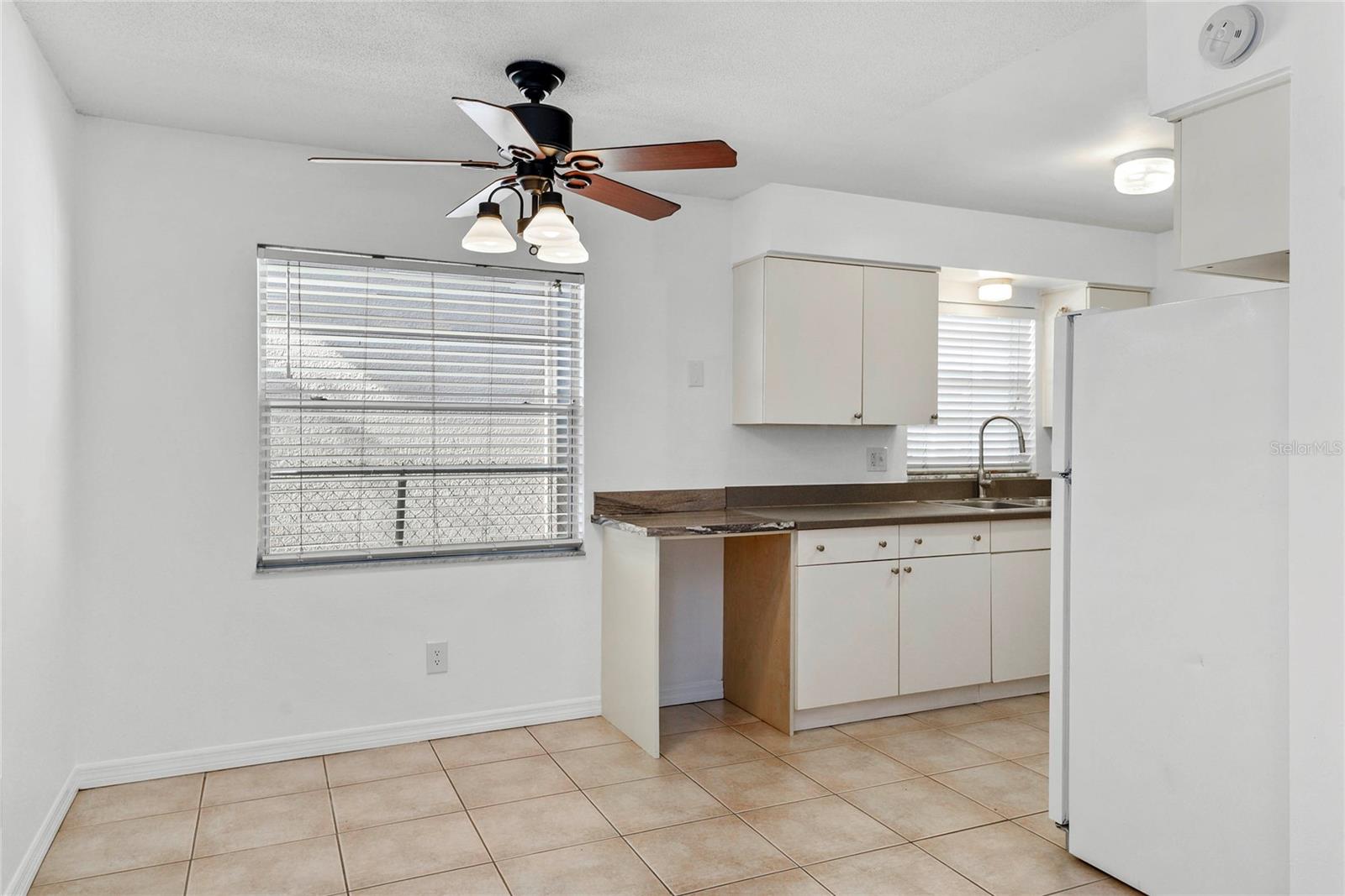 Image 8 of 18 For 2905 Central Boulevard