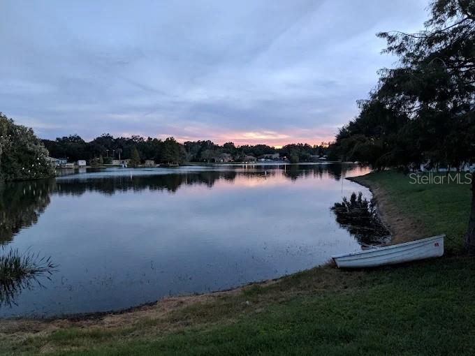 Image 19 of 21 For 518 Orange 12