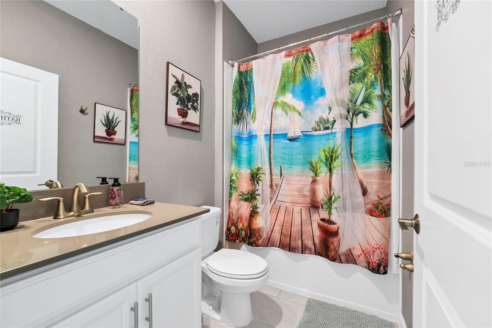 Image 13 of 68 For 1053 Leader Street