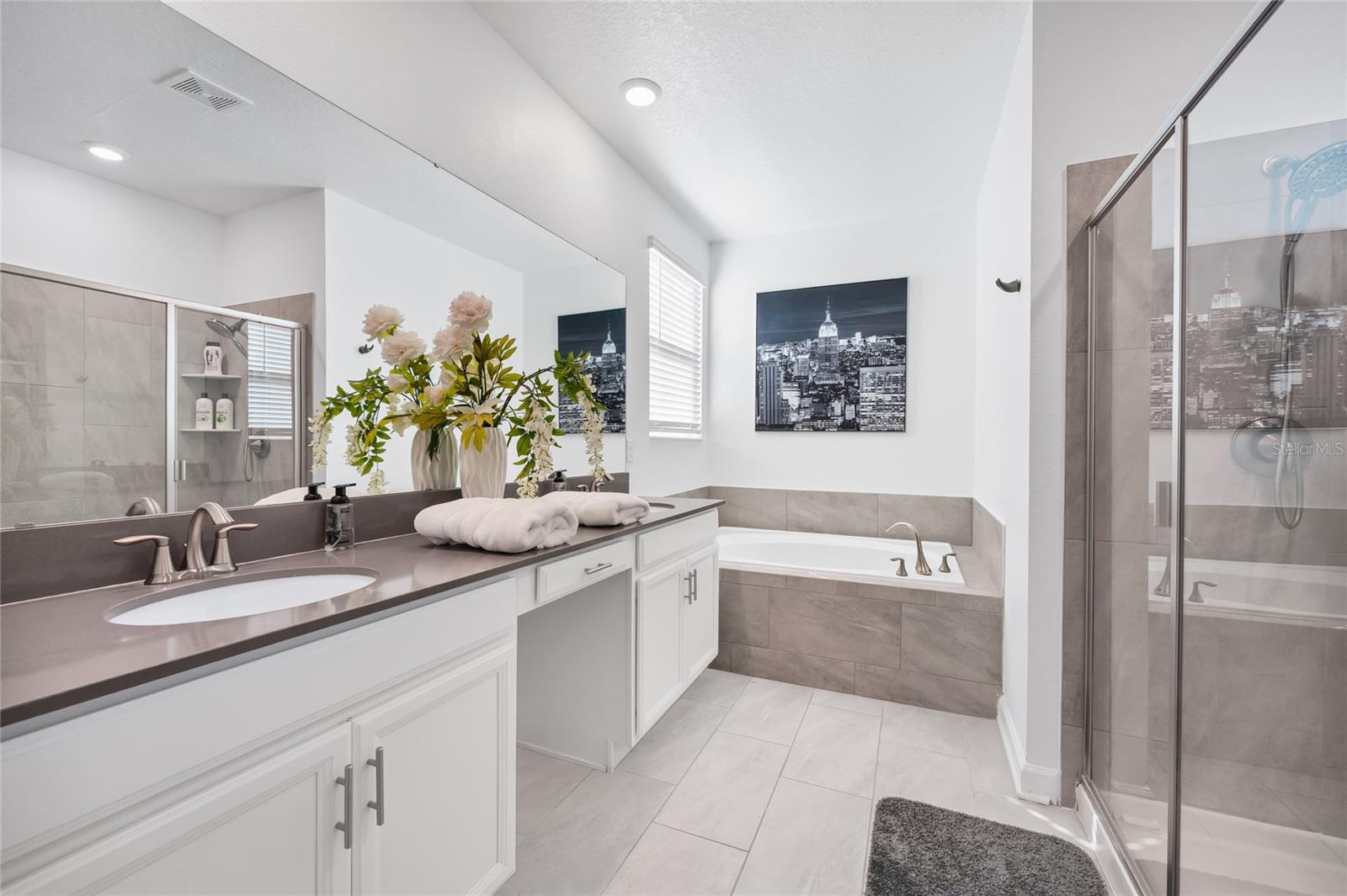 Image 23 of 68 For 1053 Leader Street