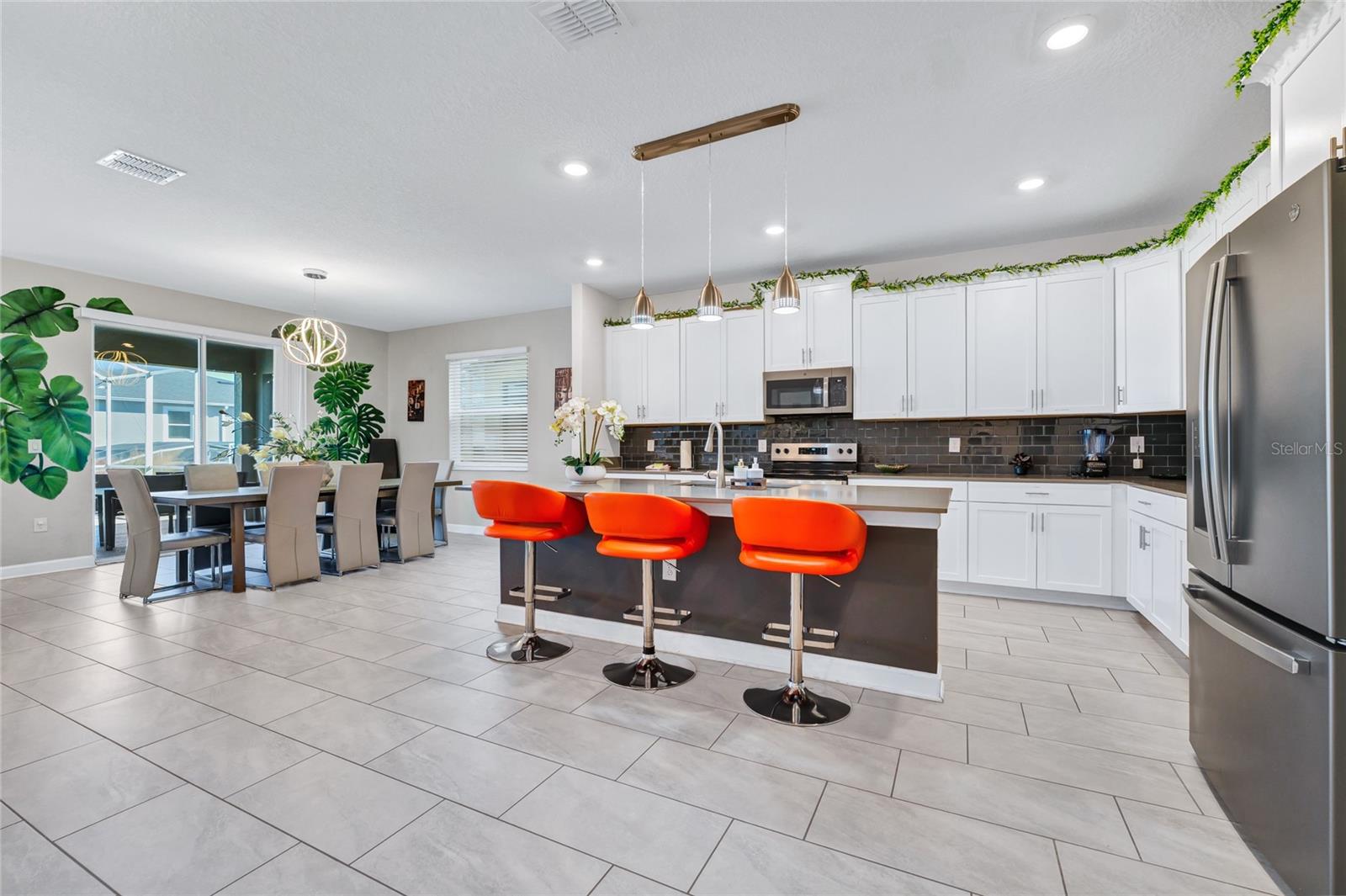 Image 6 of 68 For 1053 Leader Street