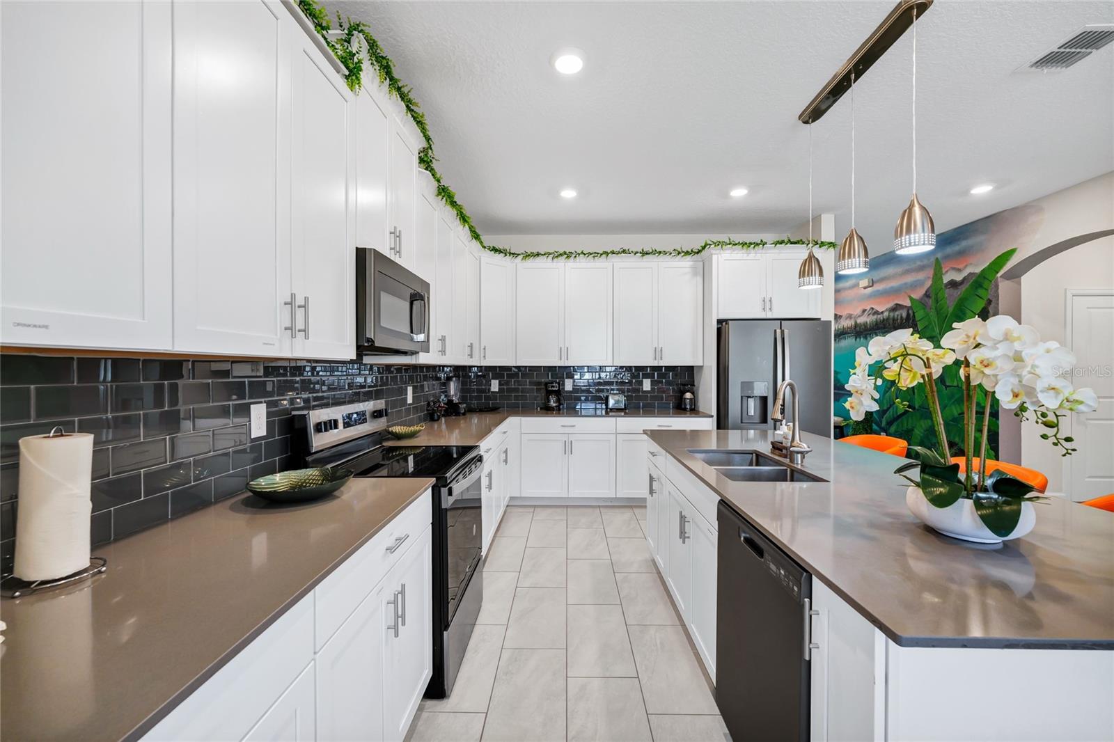 Image 8 of 68 For 1053 Leader Street