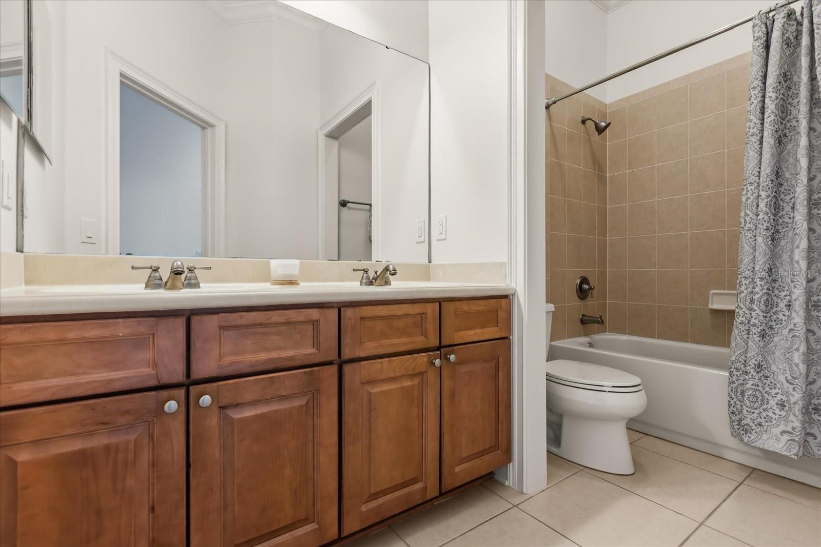 Image 21 of 37 For 25612 Hawks Run Lane