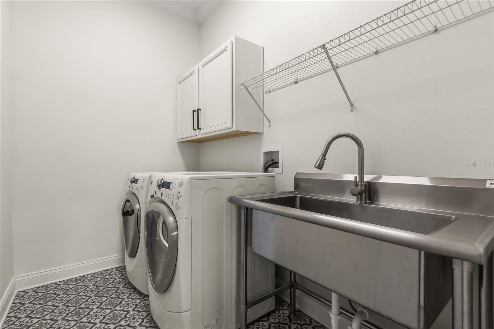 Image 23 of 37 For 25612 Hawks Run Lane